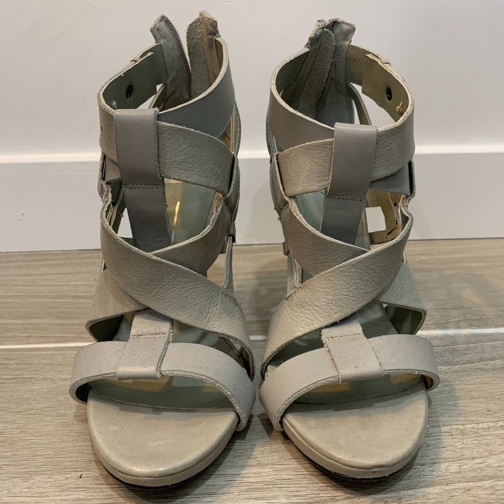 Dolce Vita Grey Leather Strapped High Heels 10
